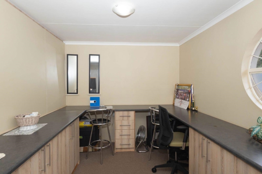 3 Bedroom Property for Sale in Pellissier Free State